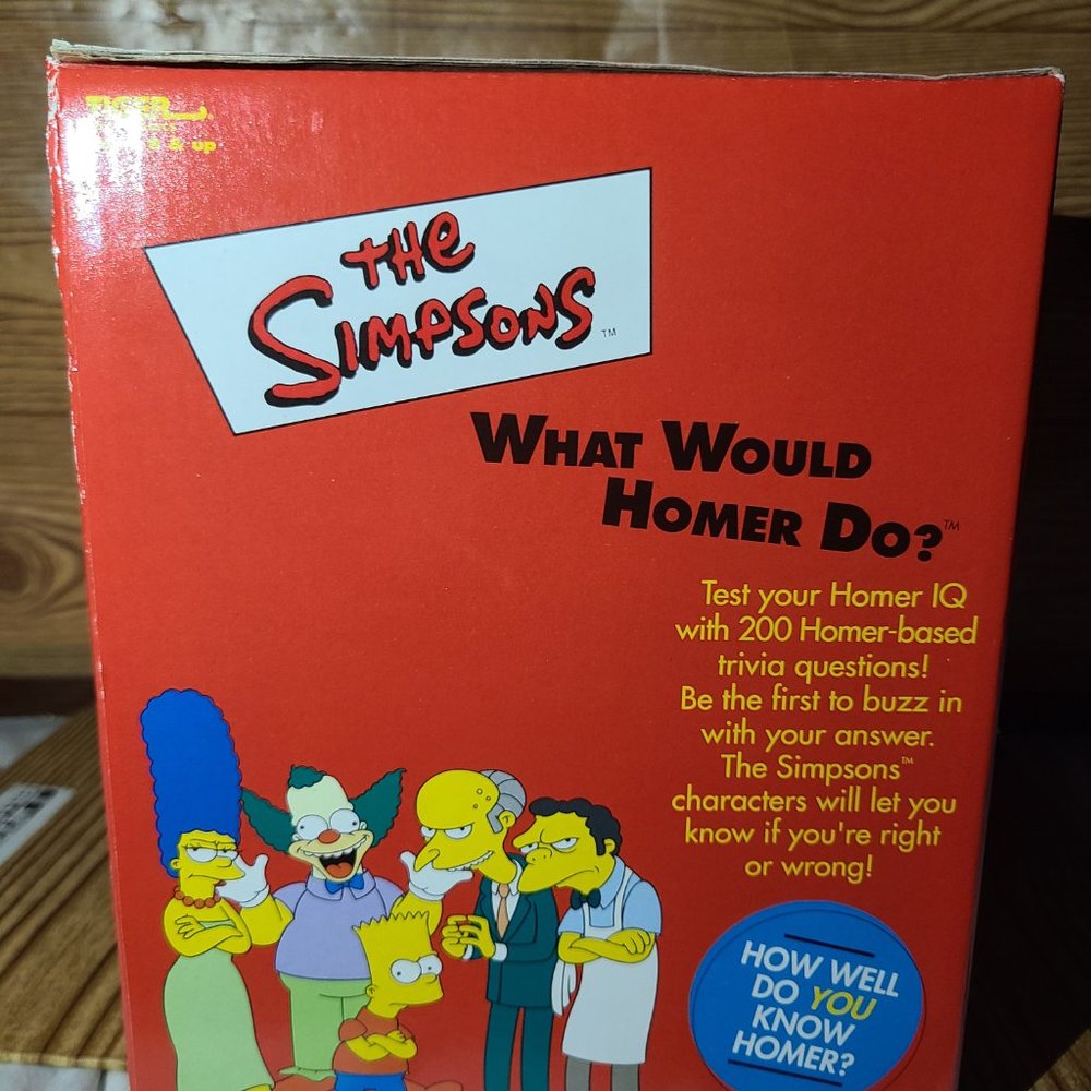 The Simpsons “What Would Homer Do?” Electronic Trivia Game (AS IS) - Picture 4 of 7